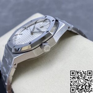 ZF Factory Replica Audemars Piguet Royal Oak 15500ST.OO.1220ST.04 White Dial