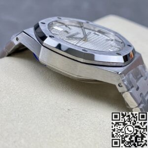 ZF Factory Replica Audemars Piguet Royal Oak 15500ST.OO.1220ST.04 White Dial