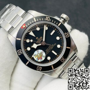 Because I bought it when I was traveling in the UK, it is also convenient to communicate with our customers in the UK.