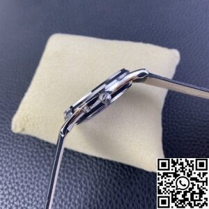 ZF Factory Replica Jaeger-LeCoultre Master Ultra-Thin 1368420 Silver Dial Black Leather Strap Series