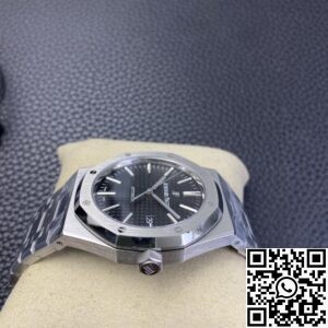 ZF Factory Replica Audemars Piguet Royal Oak 15400ST.OO.1220ST.01 Version Black Dial Series
