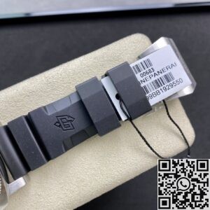 VS Factory Replica Watches Panerai Submersible PAM00683 Black Dial