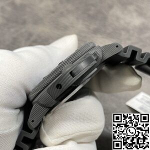 VS Factory Replica Watches Panerai Submersible PAM01616 Black Dial 47MM