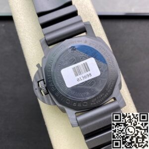 VS Factory Replica Watches Panerai Submersible PAM00979 Camouflage Black Dial 47MM