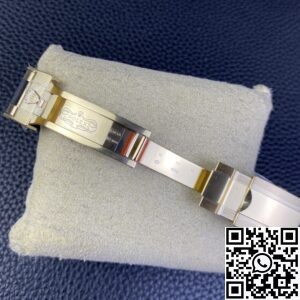 BT Factory Replica Rolex Daytona M116518LN-0048