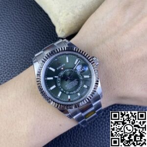 Noob Factory Replica Rolex Sky Dweller M336934-0001 Mint Green Dial Watches