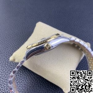 Noob Factory Replica Rolex Sky Dweller M336933-0002 Champagne Dial