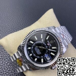 Noob Factory Replica Rolex Sky Dweller M336934-0008 Gloss Black Dial