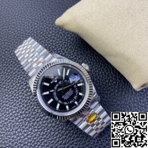 Noob Factory Replica Rolex Sky Dweller M336934-0008 Gloss Black Dial