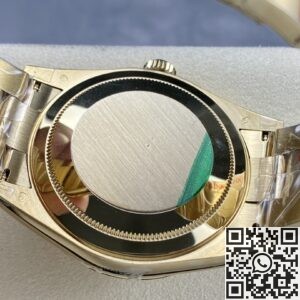 Noob Factory Replica Rolex Sky Dweller M326933-0009 Golden Watch Series