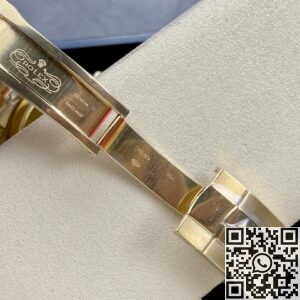 Noob Factory Replica Rolex Sky Dweller M326938-0004 Black Dial Series