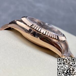 Noob Factory Replica Rolex Sky Dweller M326935-0006 Rose Gold Watch Series