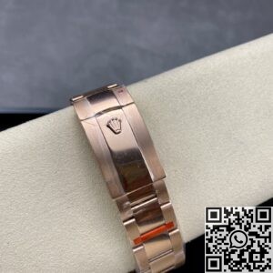 Noob Factory Replica Rolex Sky Dweller M326935-0006 Rose Gold Watch Series