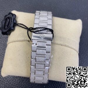 PPF Factory Fake Patek Philippe Nautilus 5719/1G-001 Full Diamond Watch