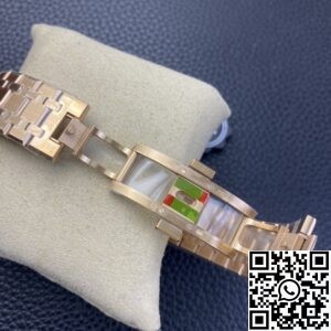 ZF Factory Replica Audemars Piguet Royal Oak 15500OR.OO.1220OR.01 Rose Gold Black Dial Watch