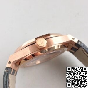 JF Factory Replica Audemars Piguet Royal Oak 15402OR.ZZ.D003CR.01 Size 37mm Series