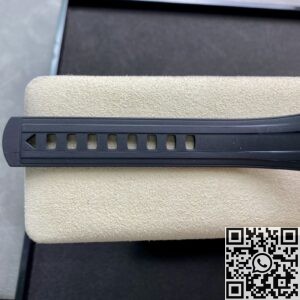 VS Factory Fake Omega Seamaster Diver 300M 210.32.42.20.01.002 Black Dial