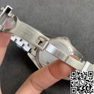 XF Factory Replica Tudor Pelagos M25600TB-0001