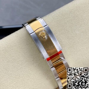 Clean Factory New Rolex Datejust M126333-0021 gold dial Watch