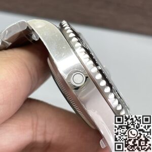 Clean Factory Replicas Rolex Sea-Dweller M126600-0002 43mm: A Superior Replica with Advanced Features