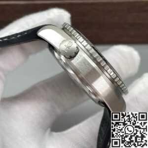 VS Omega Speedmaster Replica 215.32.44.21.01.002