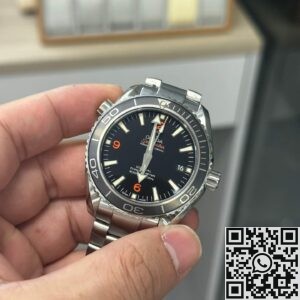 Omega Replica VS Real Seamaster 232.30.42.21.01.003 Black