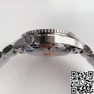 VS Seamaster Diver 600M Omega 232.30.46.21.01.002 Black Dial