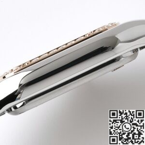 BV Factory Panthère de Cartier Fake Watch W3PN0006 22MM: A Compact Expression of Timeless Elegance