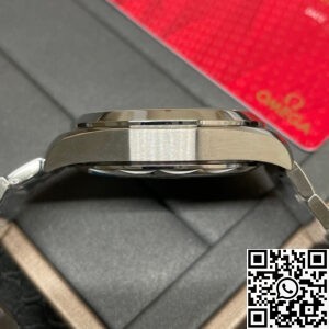 VS Factory Replicas Omega Seamaster 220.10.43.22.03.001 Blue Dial: A Replica Worth Considering