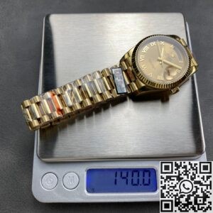 Q Factory Replica Watch Rolex Day-Date M118238 36mm Champagne Gold Dial: Pure Classic Elegance