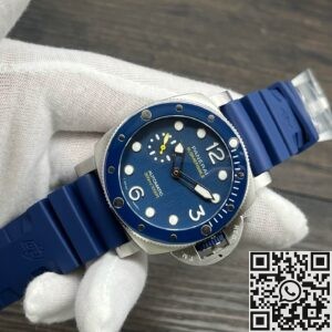 Dive in Style – VS Factory Panerai Submersible Replica Watch PAM1676 44mm Blue Bezel