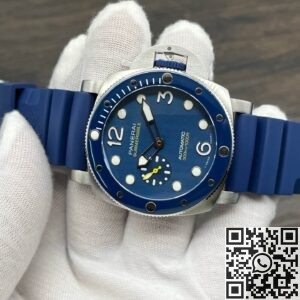 Dive in Style – VS Factory Panerai Submersible Replica Watch PAM1676 44mm Blue Bezel