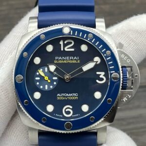 Dive in Style – VS Factory Panerai Submersible Replica Watch PAM1676 44mm Blue Bezel